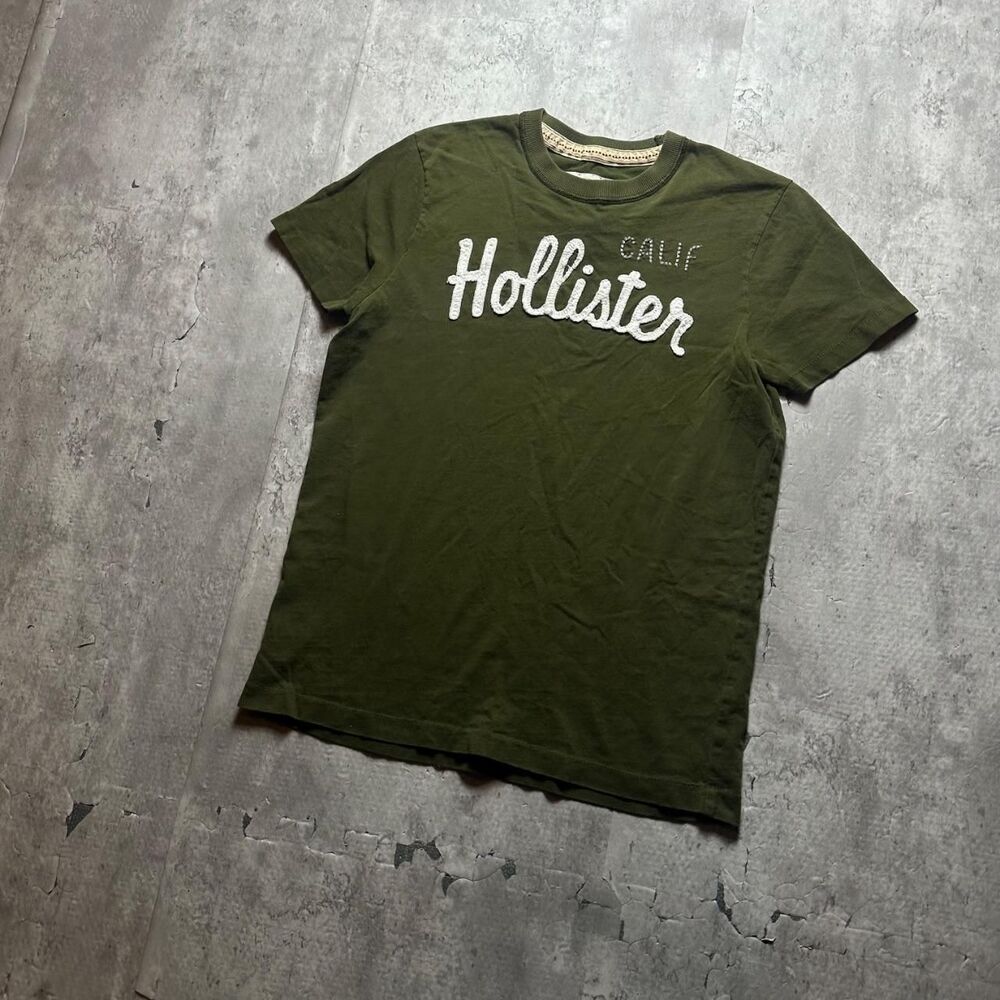 Hollister-co Men's Green and Khaki T-shirt